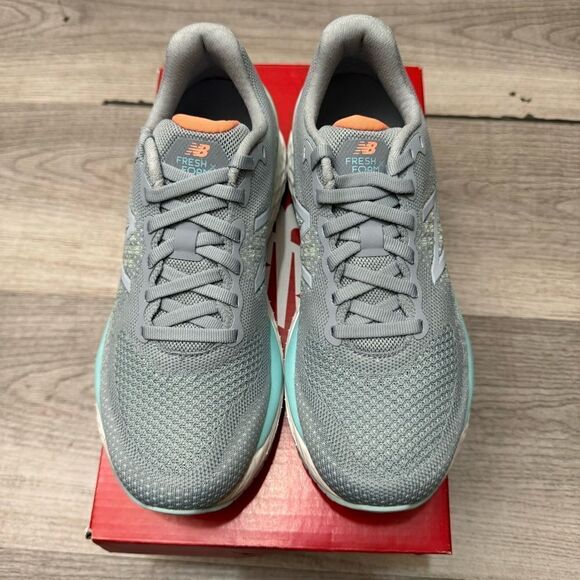 NEW WITH BOX New Balance W880G10 size 6 - Picture 1 of 8